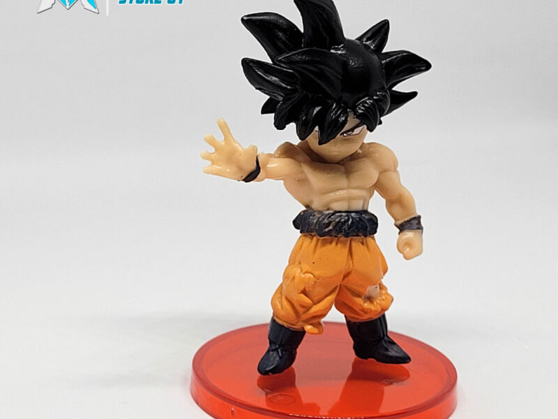 Goku traje roto